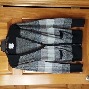 • Proof Excellence Soft Striped Medium Cardigan Sweater, Front Pockets, Like New